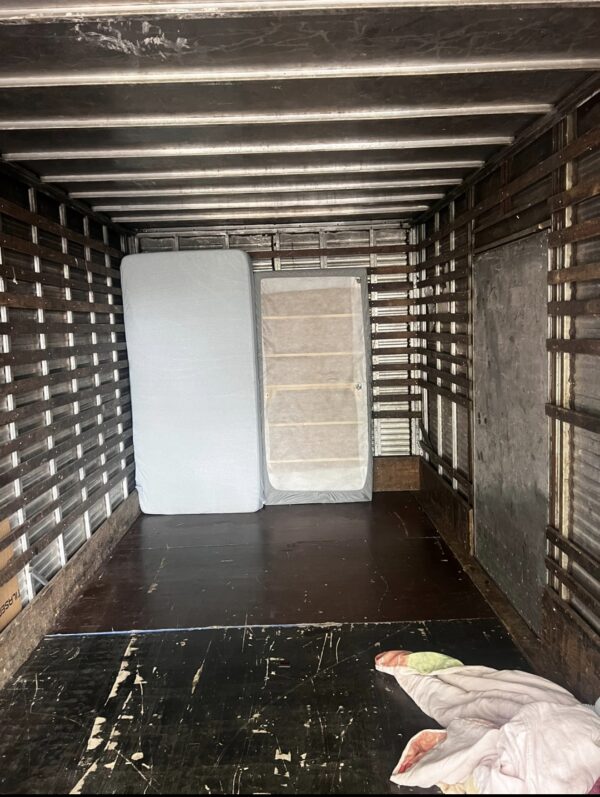 Frete com caminhão baú em Curitiba e região - Imagem 5