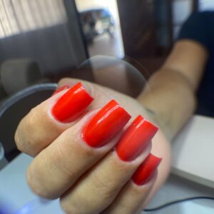 Alongamento de Unhas com Molde F1 em Curitiba e Região