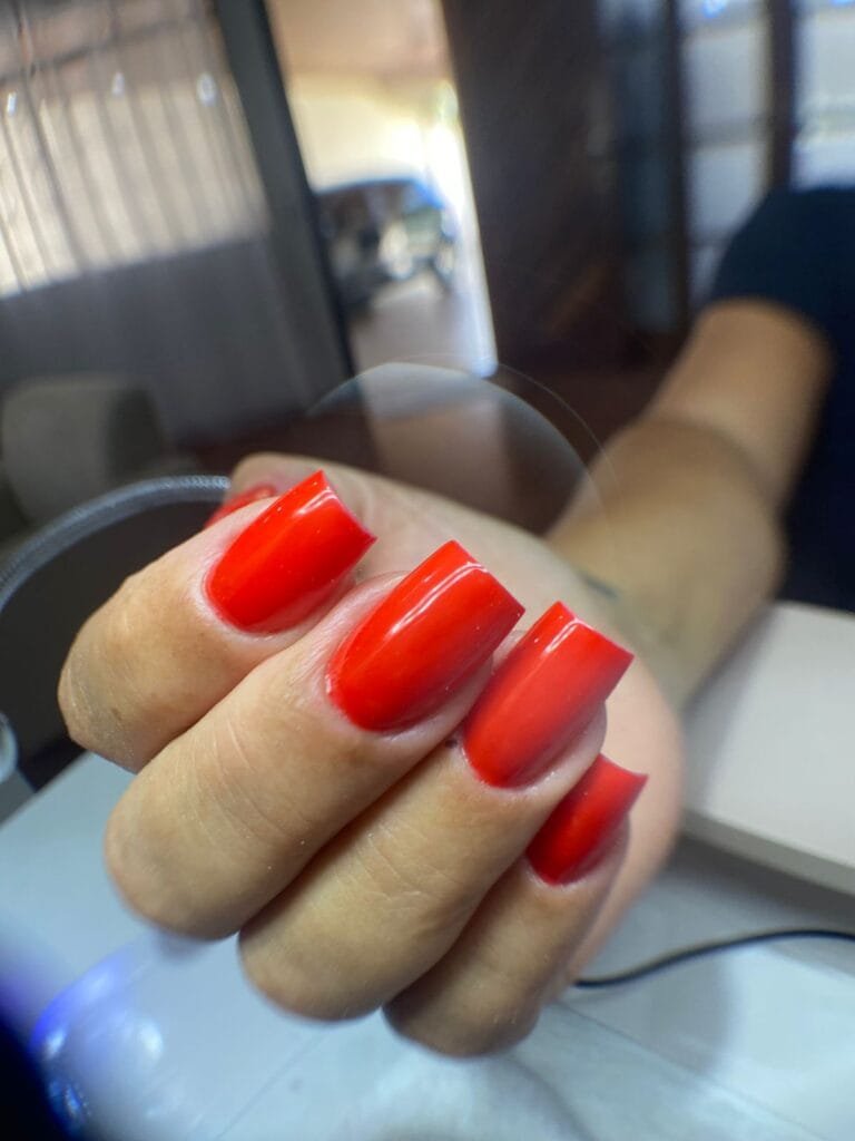 Alongamento de Unhas com Molde F1 em Curitiba e Região