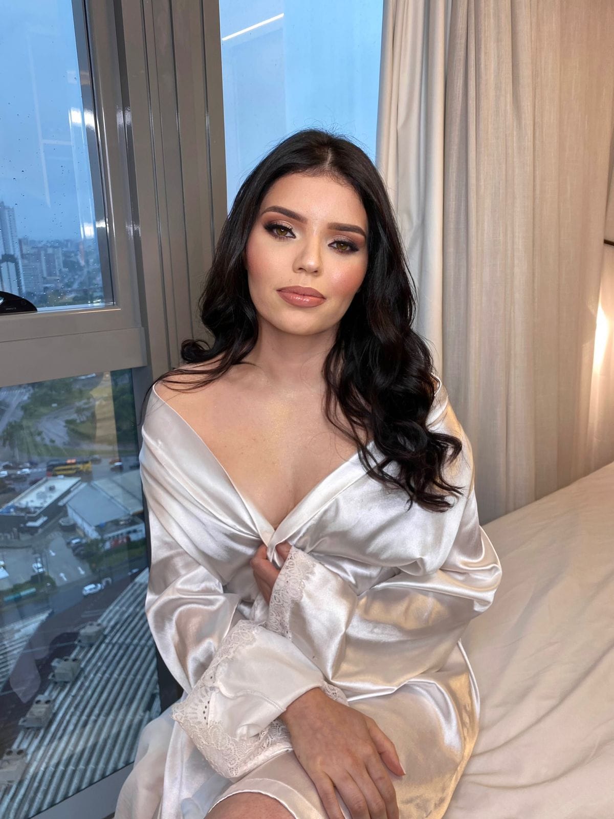 Maquiagem e Cabelo para Noivas e Eventos - Imagem 2